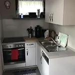 Ruhiges Mit Gemuetlicher Terrasse By Interhome 度假居